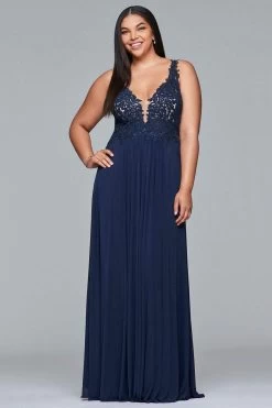 Faviana - 9428 Sleeveless Lace Embroidered Plus Size Dress