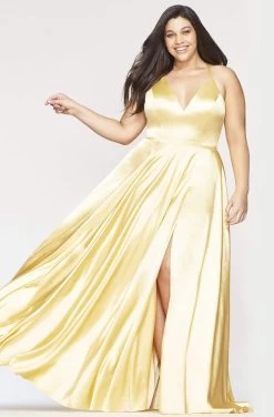 Faviana - 9469 Halter Neck Charmeuse A-line Dress 16 Faviana - 9469 Halter Neck Charmeuse A-line Dress -Boutique Wedding Dress Store faviana 9469 halter neck charmeuse a line dress special occasion dress 12w buttercream 13716836024403