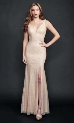 Nina Canacci - 9121 Glitter Trumpet Gown With Slit