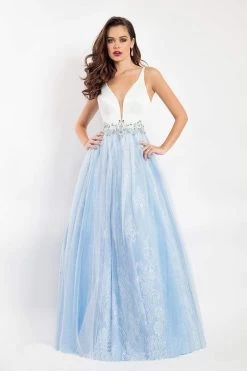 Rachel Allan - 6114 Plunging Sweetheart Ornate Tulle Gown