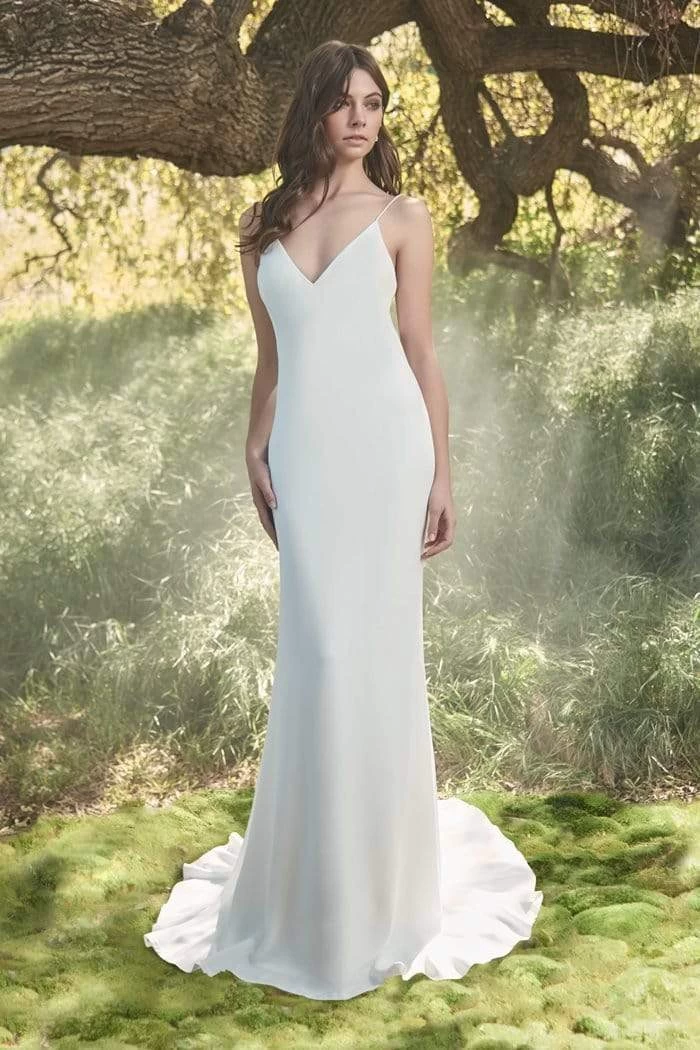 Tadashi Shoji - Sleeveless Plunging V-neck Sheath Dress With Train 3 Tadashi Shoji - Sleeveless Plunging V-neck Sheath Dress With Train